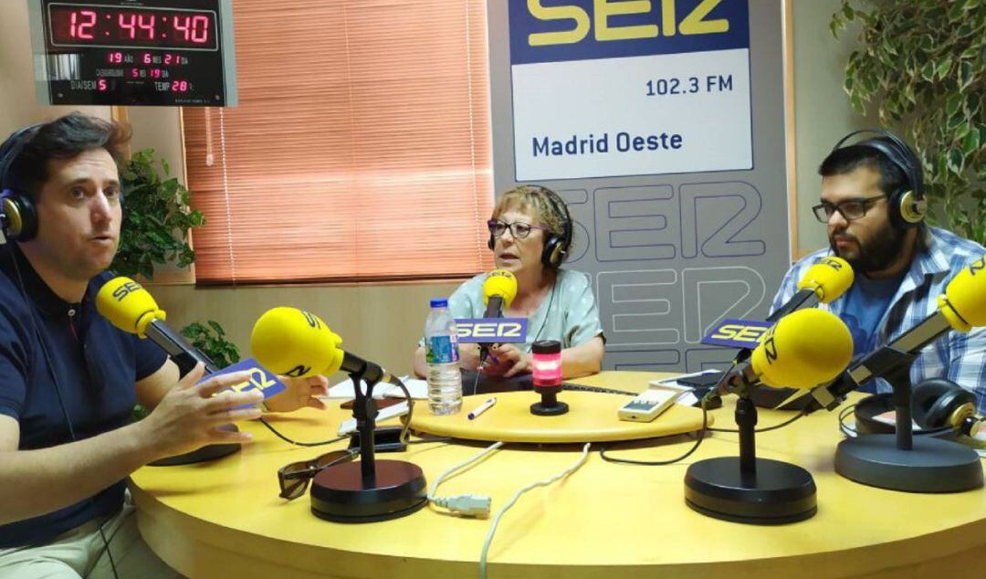 Los periodistas Gustavo Muñana, Elisa Blanco y Rubén Sánchez