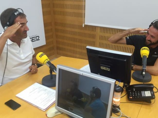 Saludo militar entre Morales y Morata