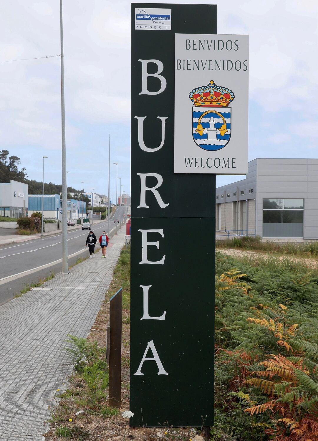 Cartel de bienvenida a la entrada de Burela en Lugo