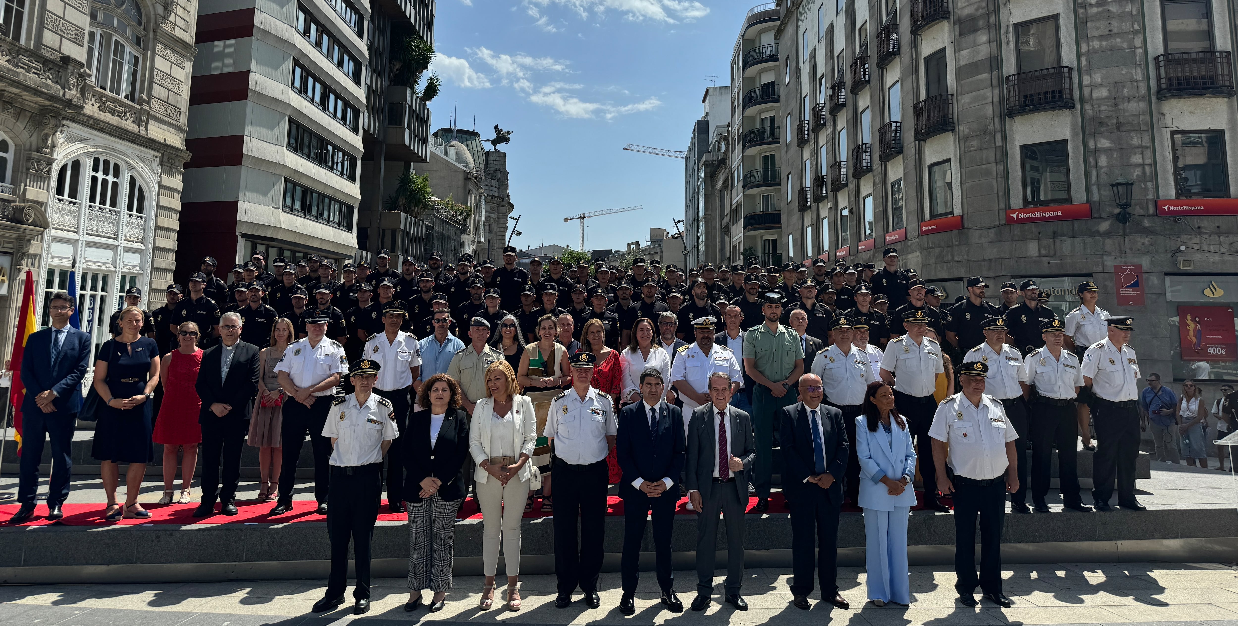 Acto de presentación de la Policía Nacional en Vigo