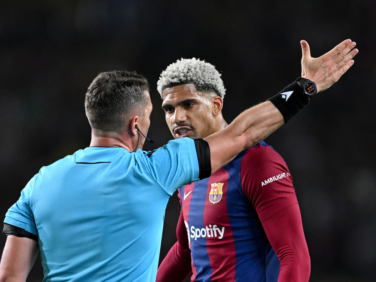 El maleficio de Barça y Atlético con el árbitro para el partido de Champions: ninguno conoce la victoria con Kovács