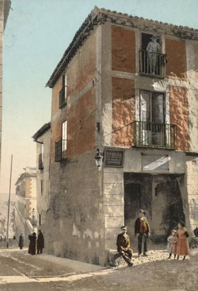 La ya desaparecida Posada de la Sangre, en Toledo, declarada en 1920 Monumento Arquitectónico-Artístico.