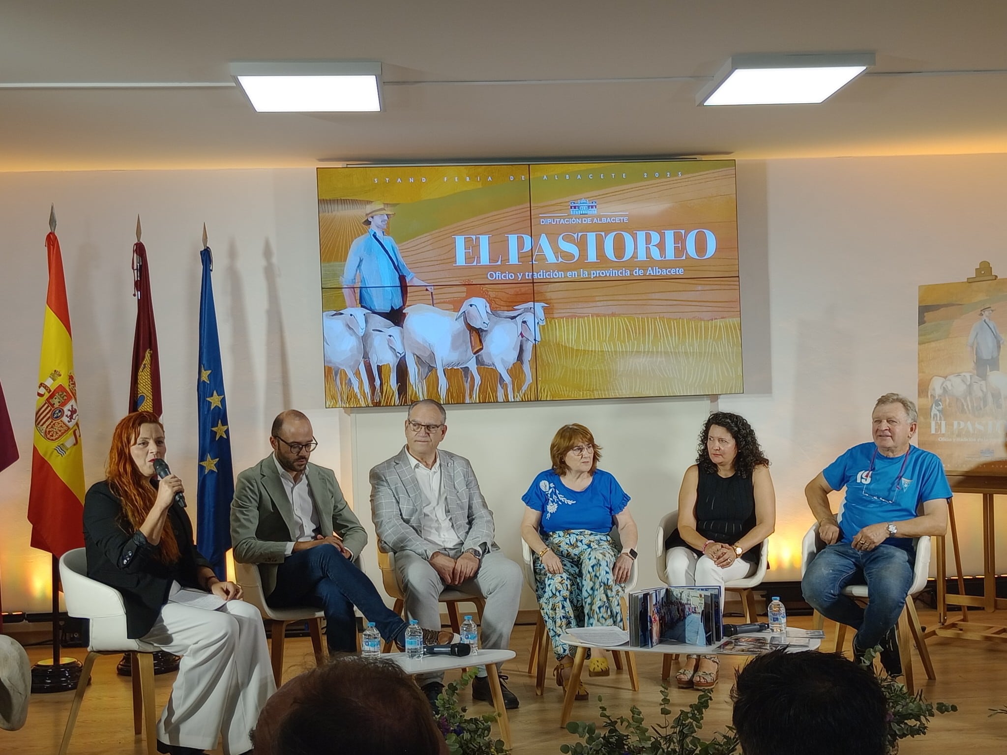 La Cofradía y el Ayto de Caudete, en una feria de turismo en Albacete