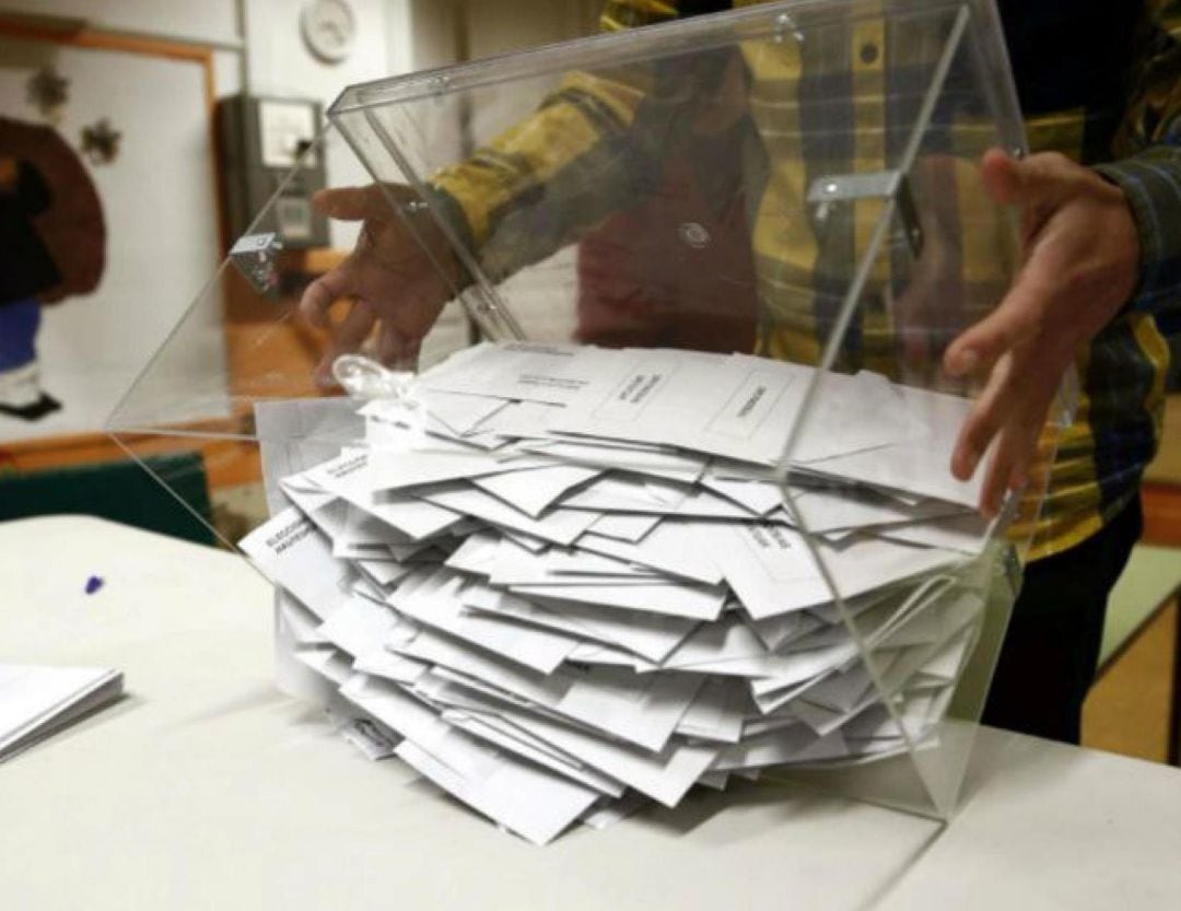 Buscan la confluencia electoral de Podemos e IU