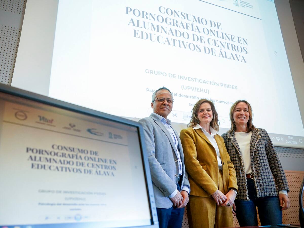 El primer contacto de los adolescentes alaveses con la pornografía se da a los 12 años