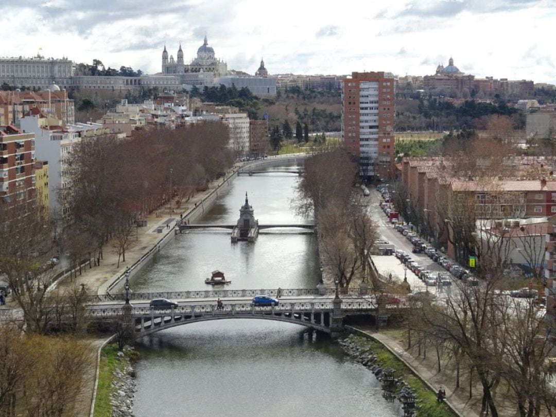 El recuperado río madrileño ofrece una ruta que recorre la capital por zonas urbanas y naturales 