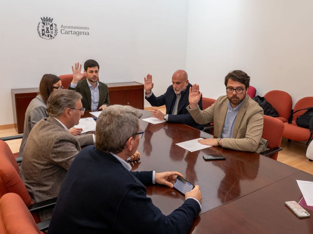 La comisión de Hacienda e Interior de Cartagena avala estimar el recurso de Federico Trillo contra su declaración como 'persona non grata' en 2017