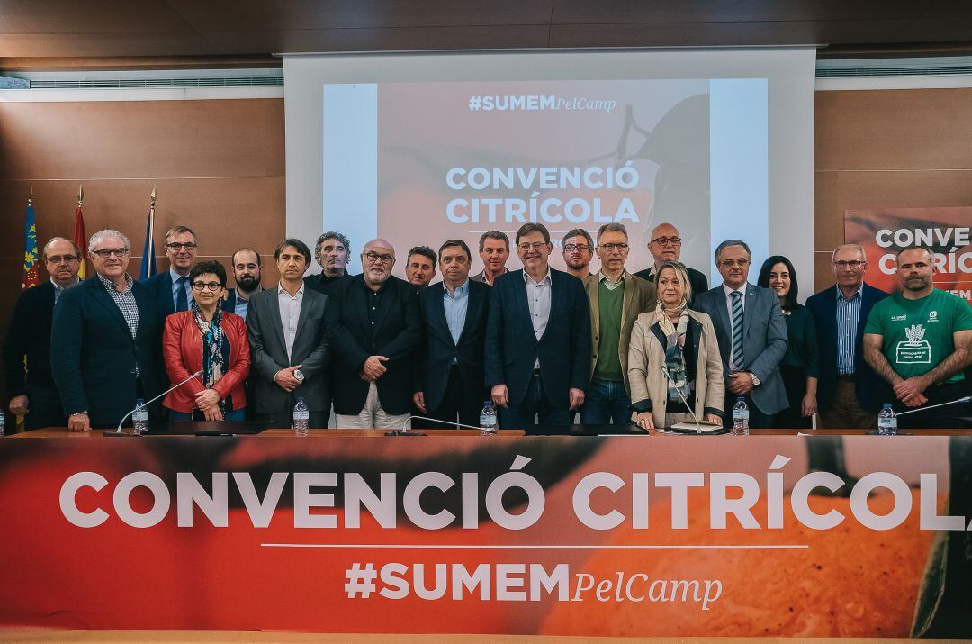 Foto de familia de la Convención Citrícola