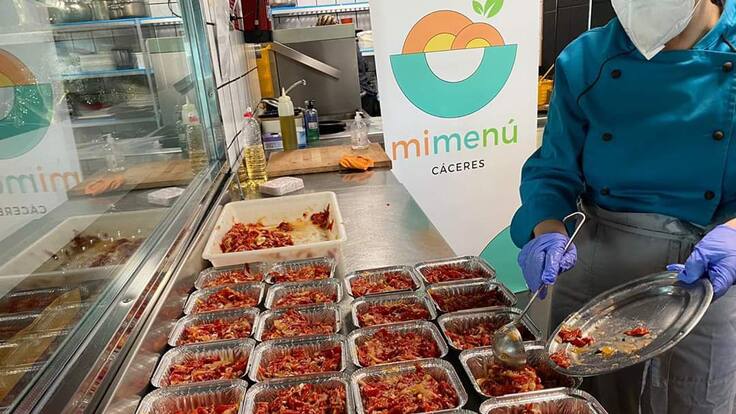 50 empresas cacereñas implicadas en facilitar 250 menús solidarios (03/05/2020)