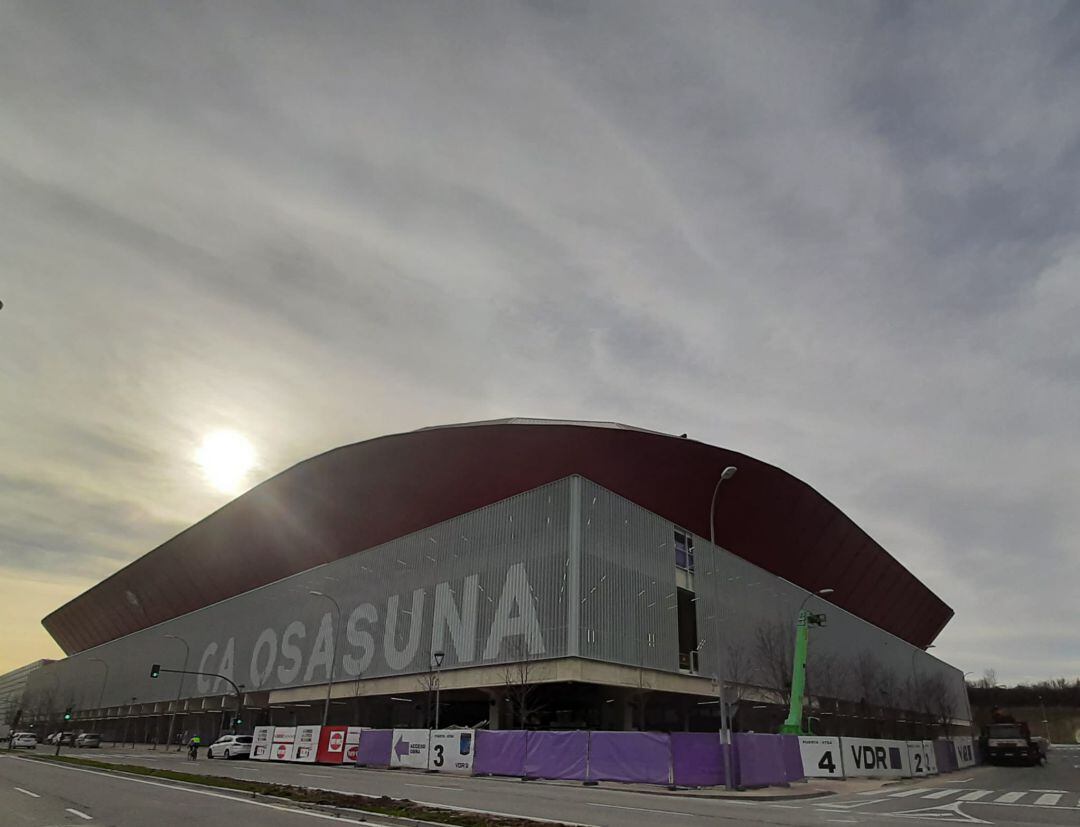 El estadio de El Sadar en plena fase final de la reforma hace unos meses