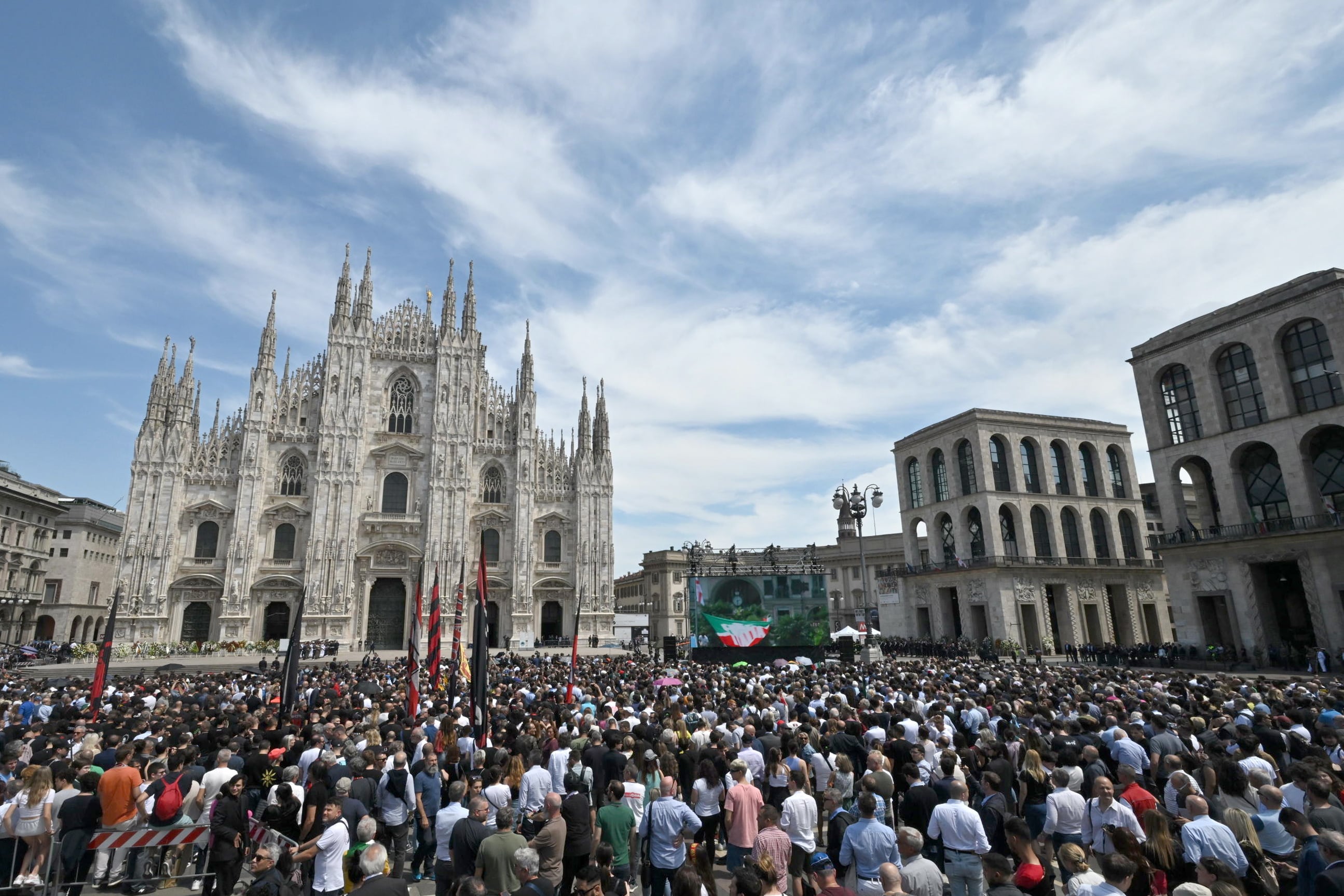 Un momento del funeral de estado de Berlusconi.  EFE/EPA/CIRO FUSCO