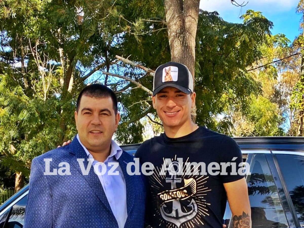 Darwin Núñez casi dará la vuelta al mundo para volver pronto