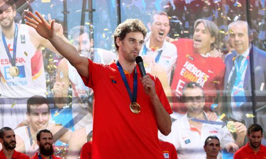 Gasol, en su discurso como campeones en el pasado Eurobasket