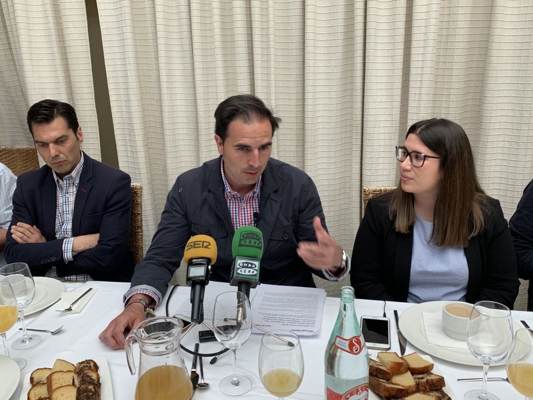 Guzmán Gómez presenta las íneas maestras del programa electoral del PP