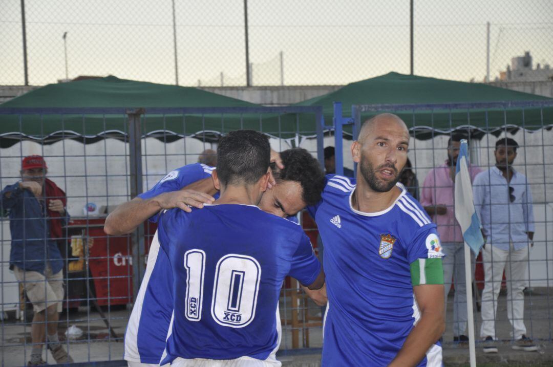 Jugadores del Xerez CD durante un partido en La Juventud