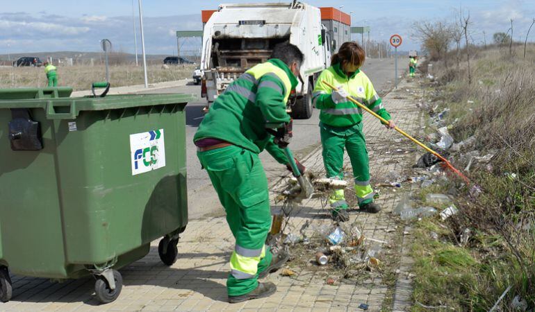 FCC es la contrata del servicio de limpieza y recogida de basuras