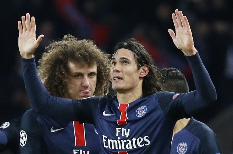 Edinson Cavani celebra el gol ante el Chelsea.
