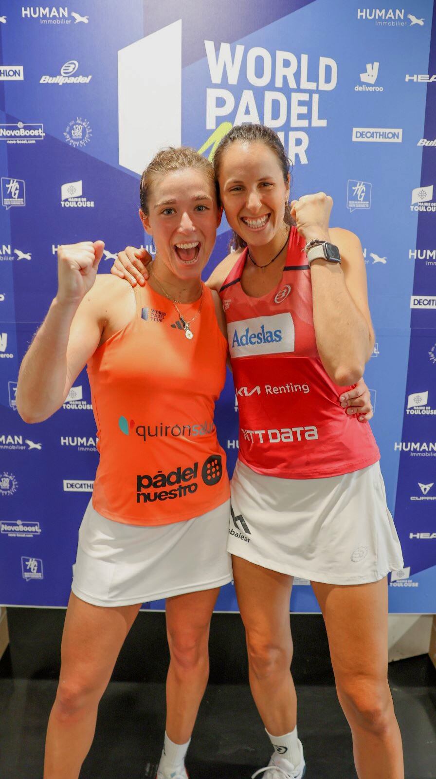 Les dues jugadores comencen a compenetrar-se.