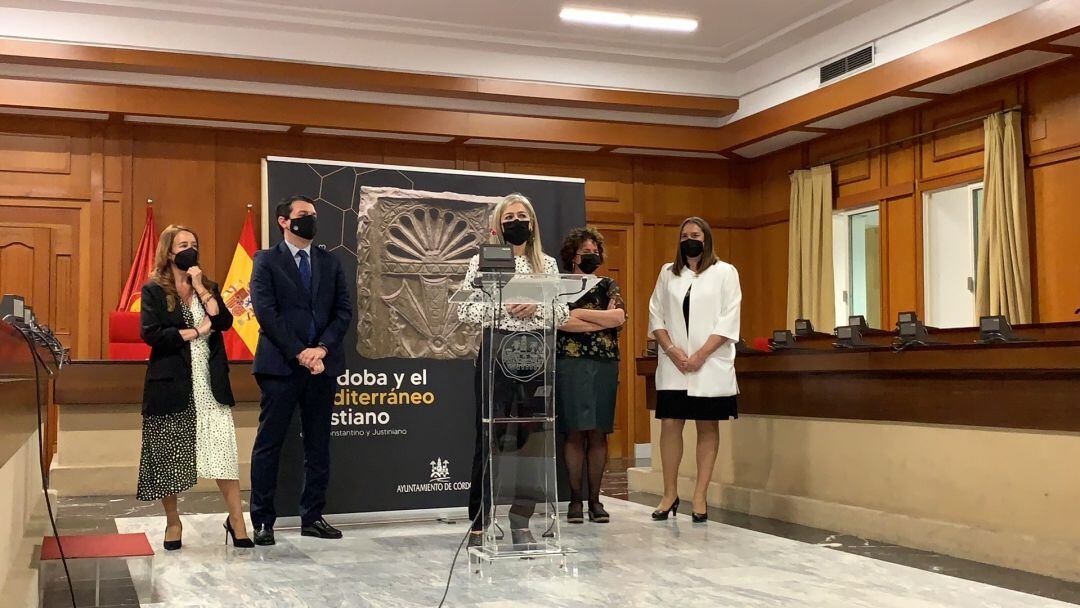 Presentación de la exposición, en el Ayuntamiento