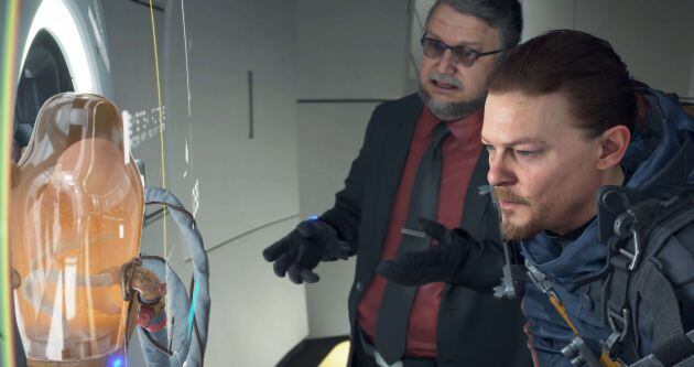 Norman Reedus y Guillermo del Toro frente a la unidad BB