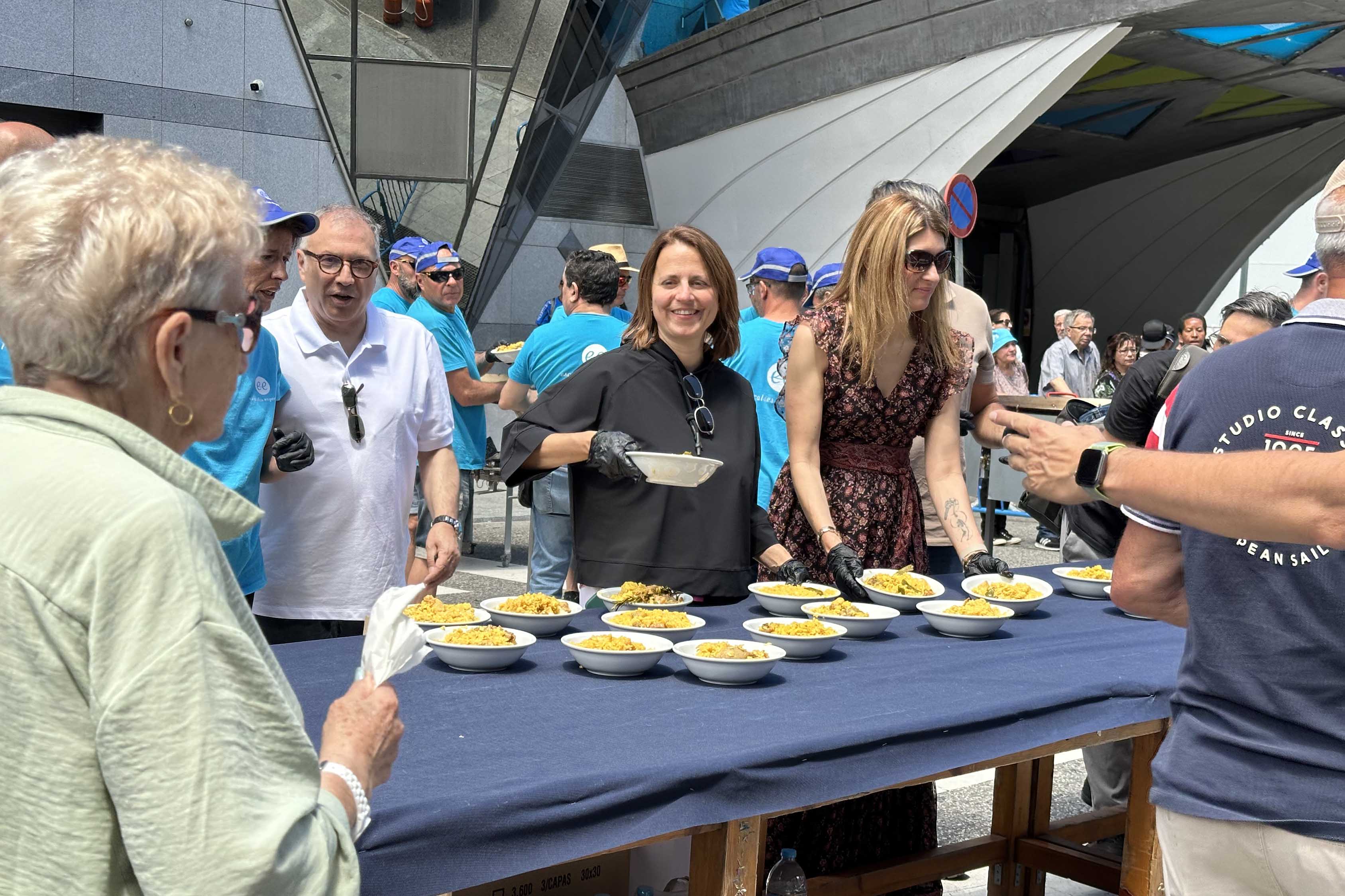 La cònsol major d'Escaldes, Rosa Gili, durant la celebració de la festa de la parròquia.