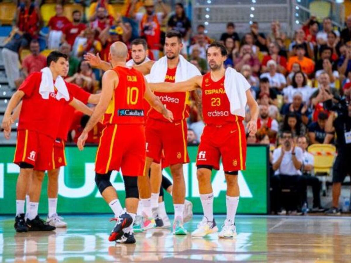 Jaime Fernández y Fran Guerra (Lenovo Tenerife), continuarán concentrados con España