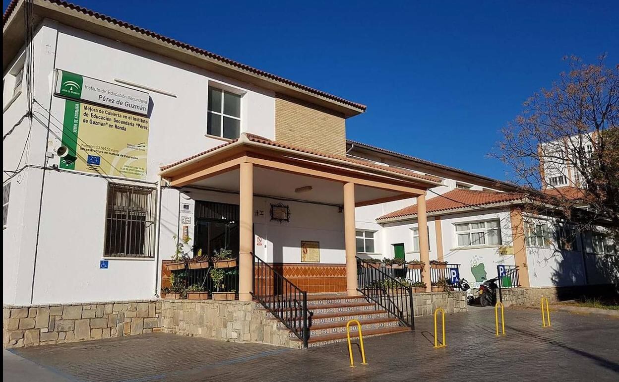 Fachada del Instituto Pérez de Guzmán en Ronda