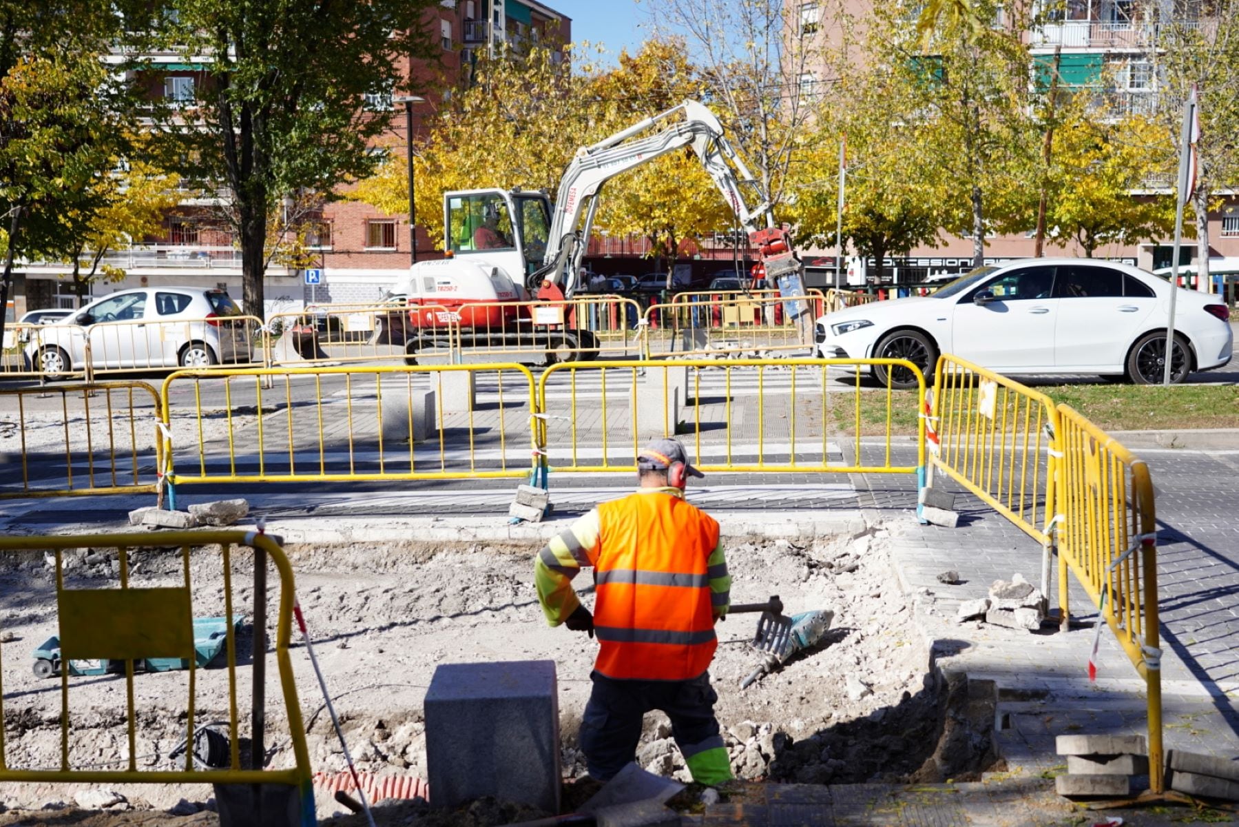 Trabajos de reducción de badenes en San Sebastián de los Reyes