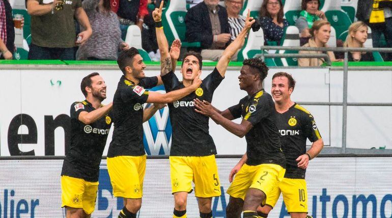 Marc Bartra celebra su gol 