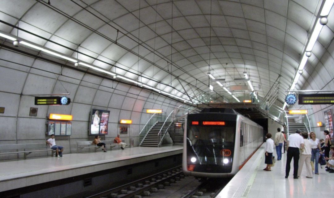 Primeras medidas en el transporte publico: limpiea de trenes con &quot;mayor grado de desinfección&quot; 