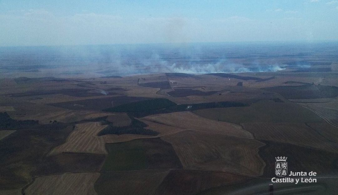 Incendio en Paredes de Nava (Palencia)