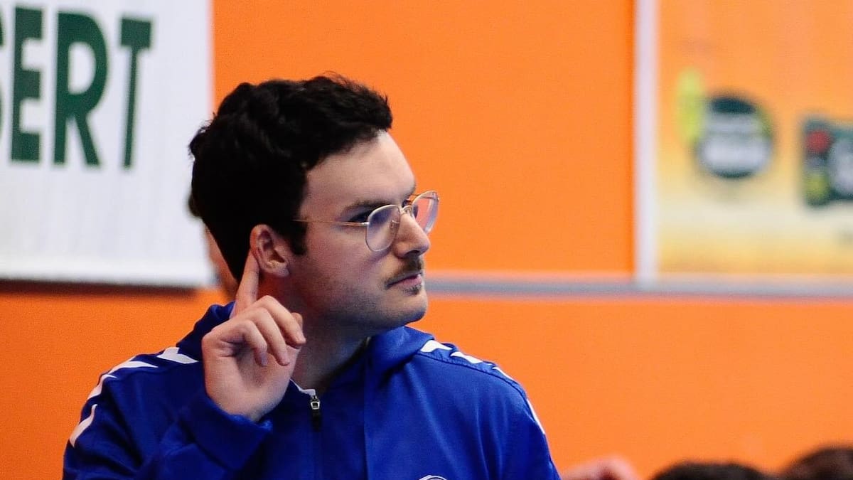 Entrevista a Momo Navarro, entrenador cartagenero de balonmano - 11/06/2024