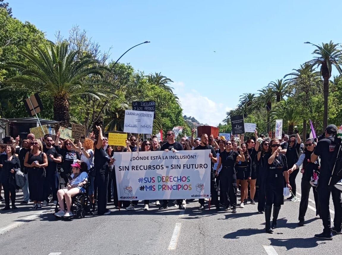 Manifestación convocada por la plataforma Neurodiverso por la educación inclusiva