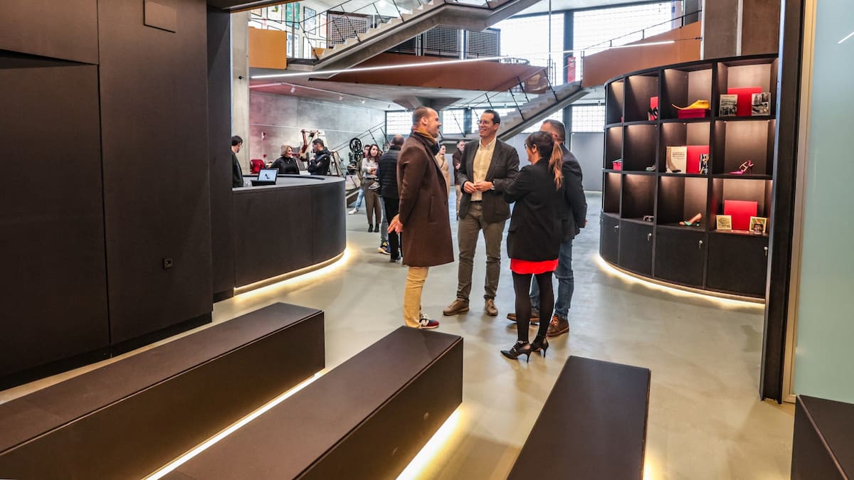 El Museo del Calzado de Elda abre sus puertas tras su modernización