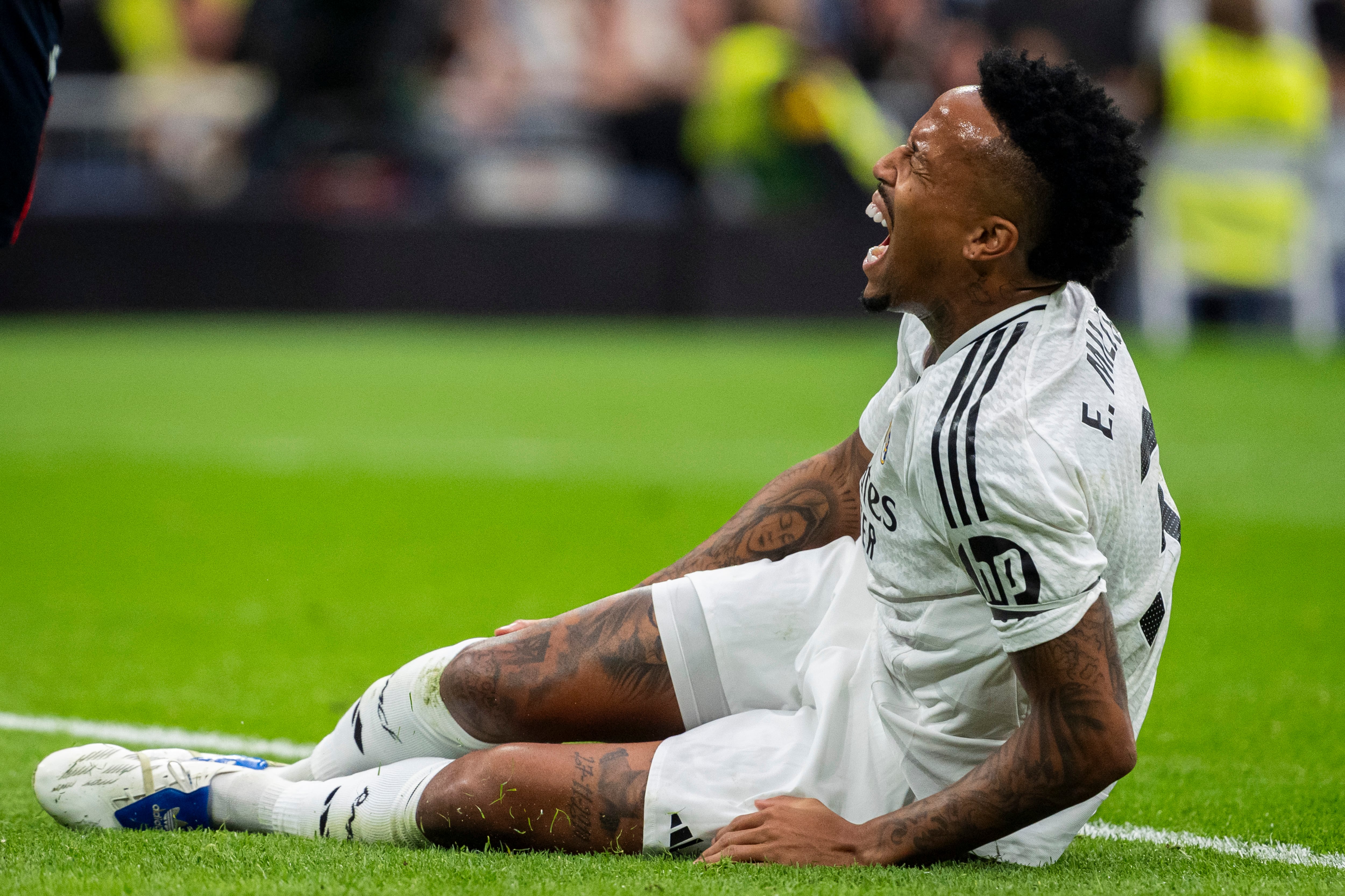 Militao cae lesionado durante el Real Madrid - Osasuna