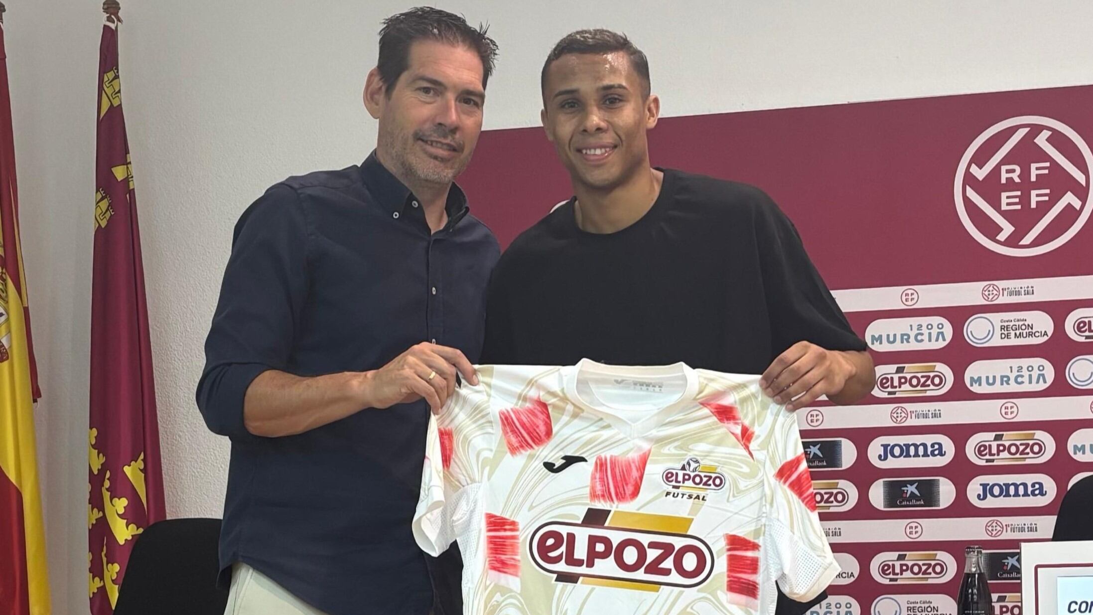 Presentación de Ligeiro con ElPozo Murcia