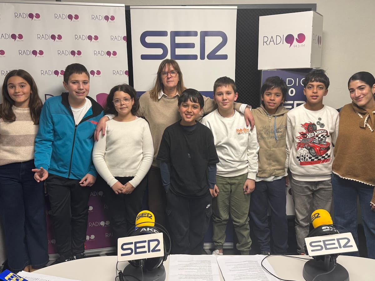 Los alumnos del Colegio San Gil Abad toman los micrófonos en 'Hoy por Hoy La Manchuela'