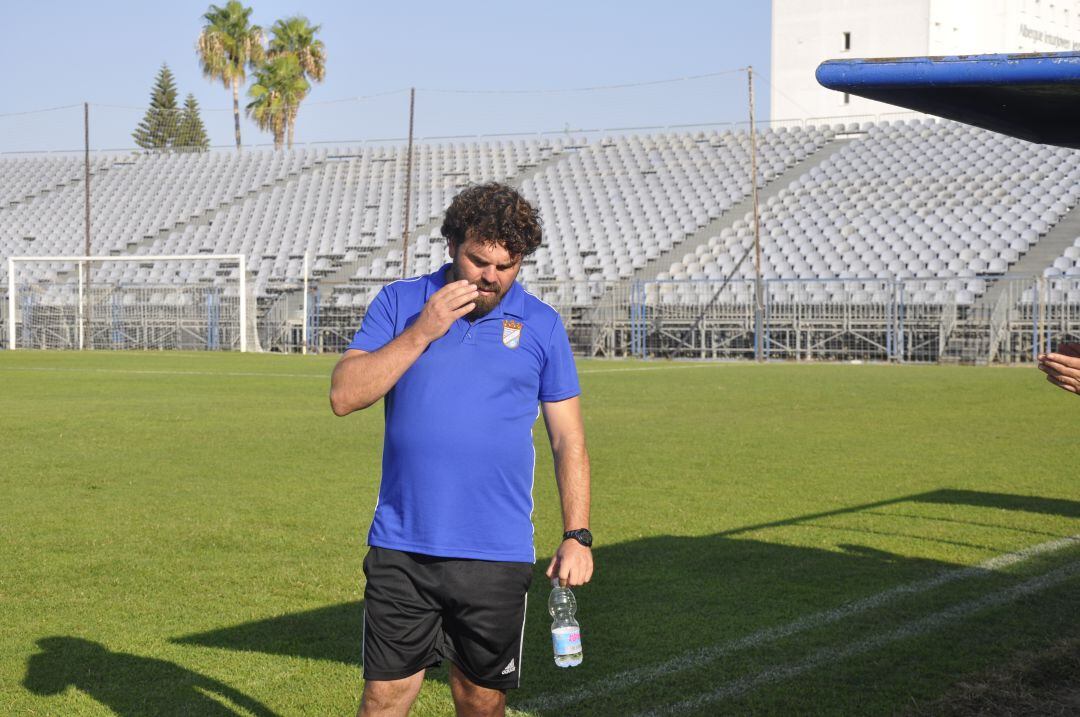 Juan Pedro Ramos durante el partido ante el Conil CF