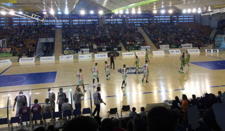 Primera victoria de Sáenz Horeca Araba dentro de la serie final.