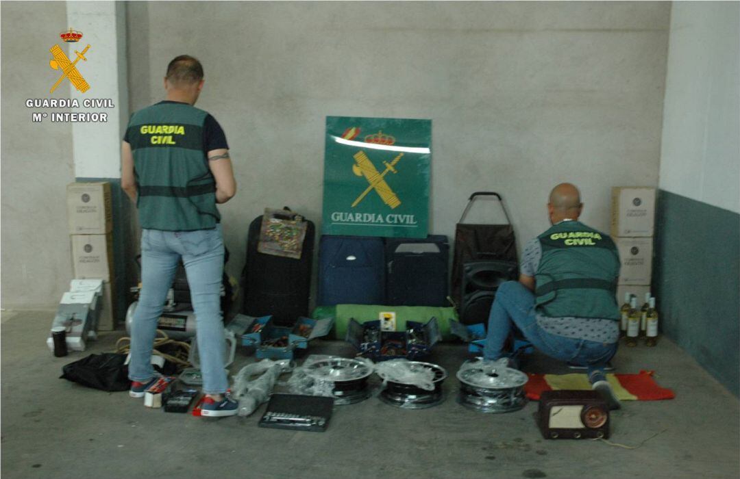 Registro de la Guardia Civil en La Almunia de Doña Godina