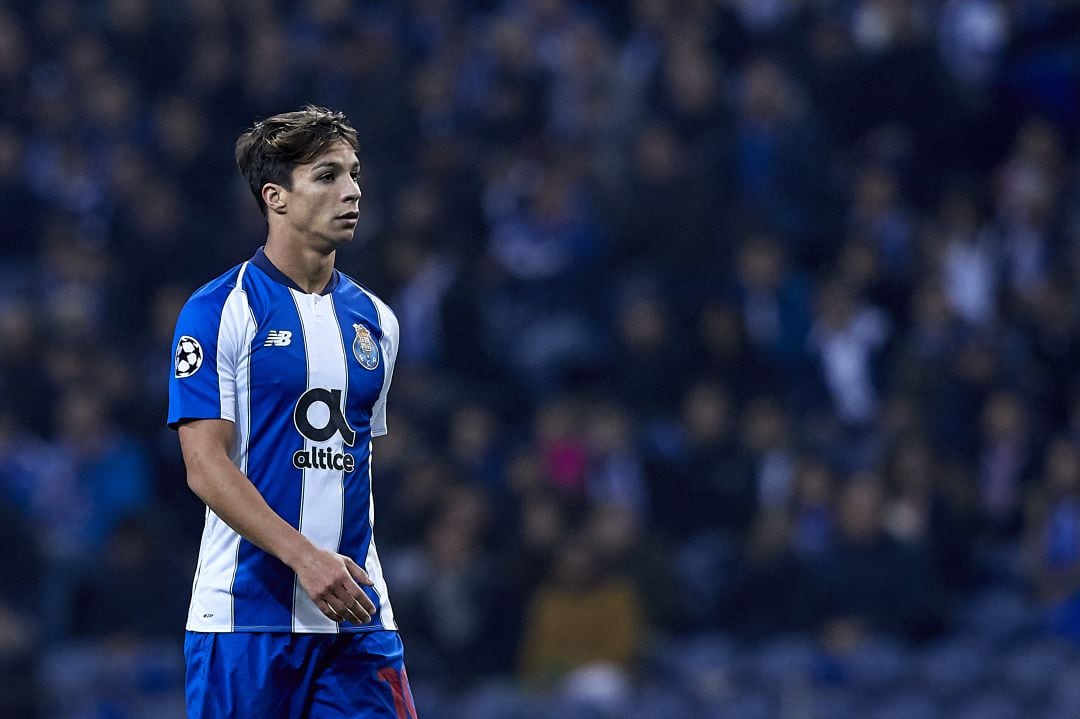 Oliver Torres con la camiseta del Oporto.