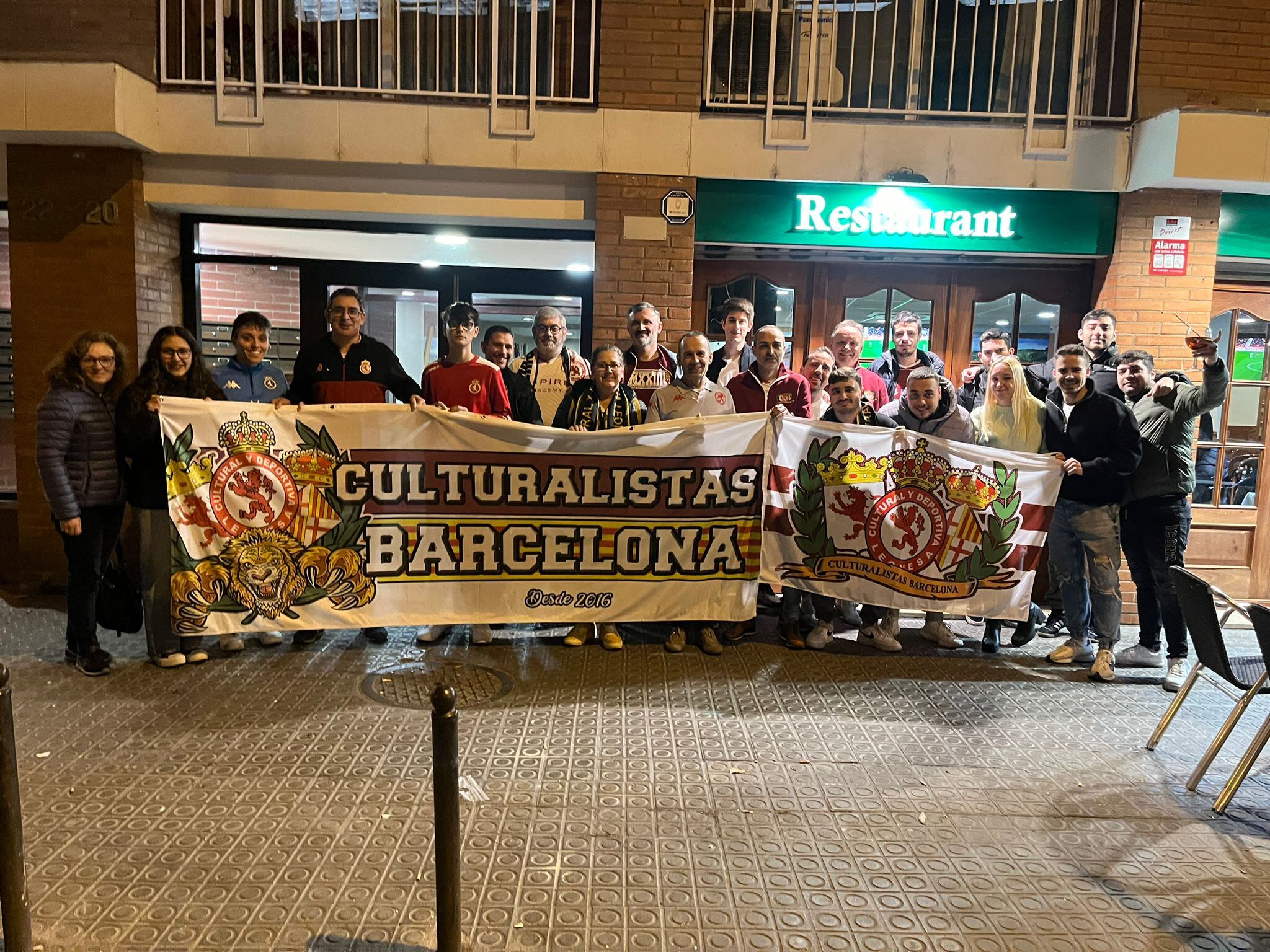 Miembros de la Peña Culturalista de Barcelona.