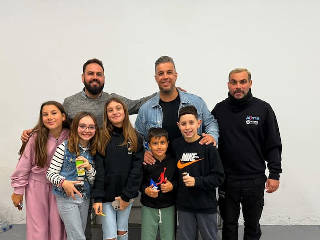 Componentes y autores de 'Un cuarteto en peligro de invasión'