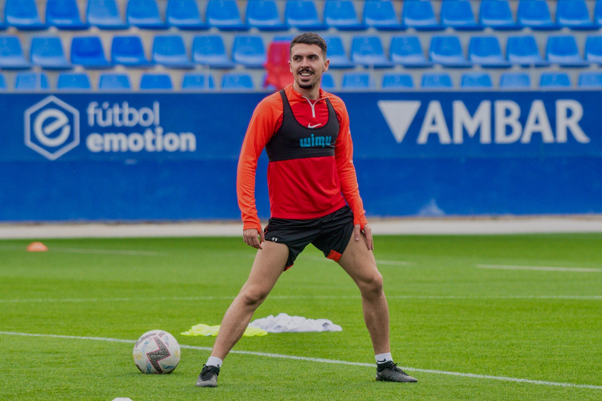 Joaquín ha vuelto a entrenar en el grupo/ Foto SD Huesca