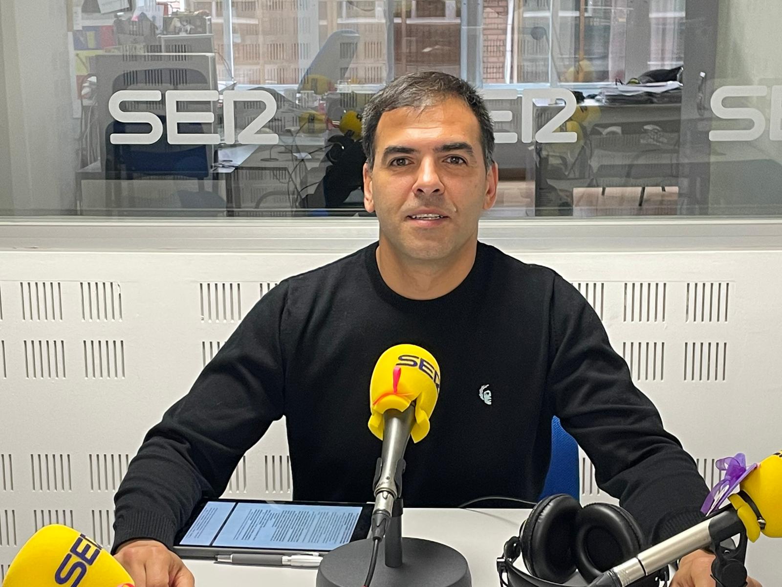 Jesús Manchón, en los estudios de SER Puertollano