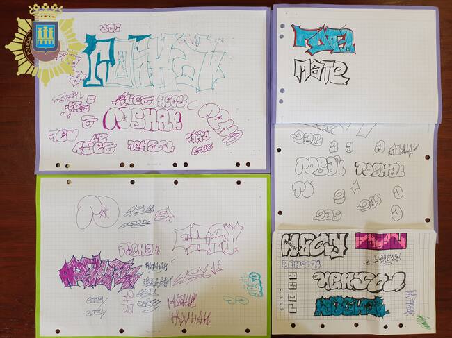 Bocetos de dibujos y firmas que delataron a los grafiteros