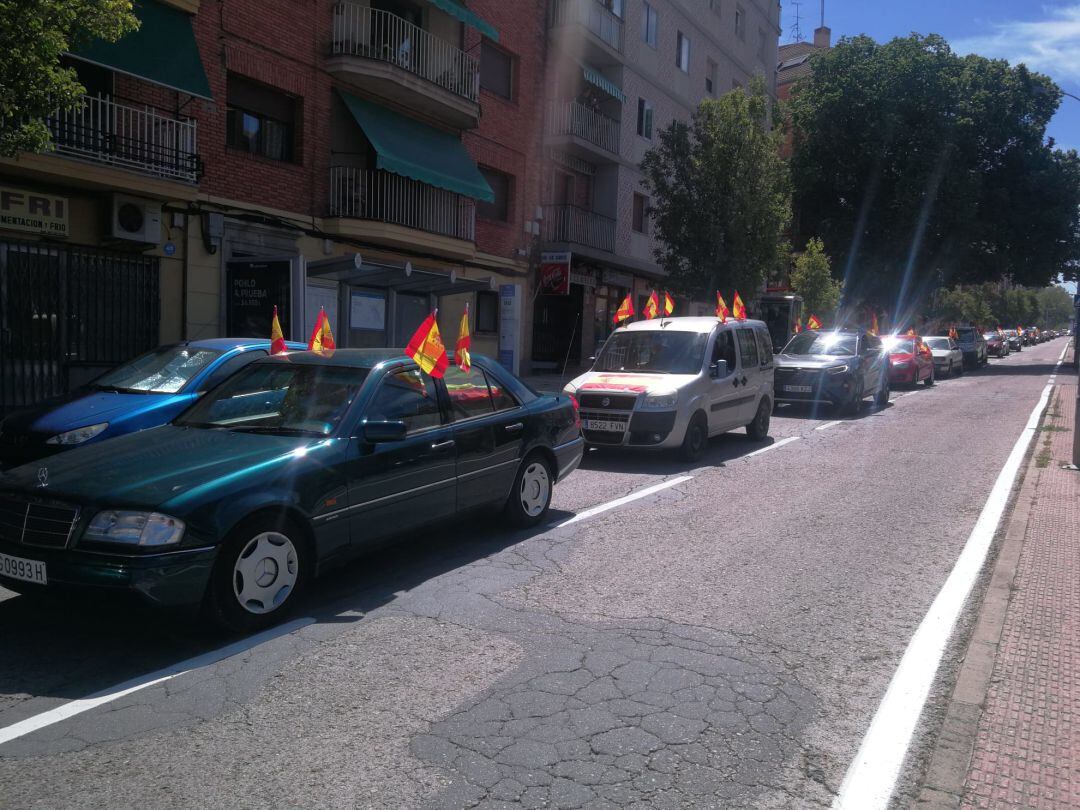 Más de 300 vehículos participan en Segovia en la caravana de VOX contra el Gobierno