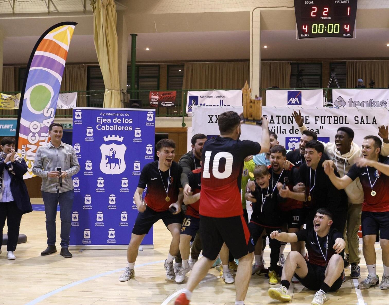 El Barcelona revalida su título de campeón/ Ayto Ejea