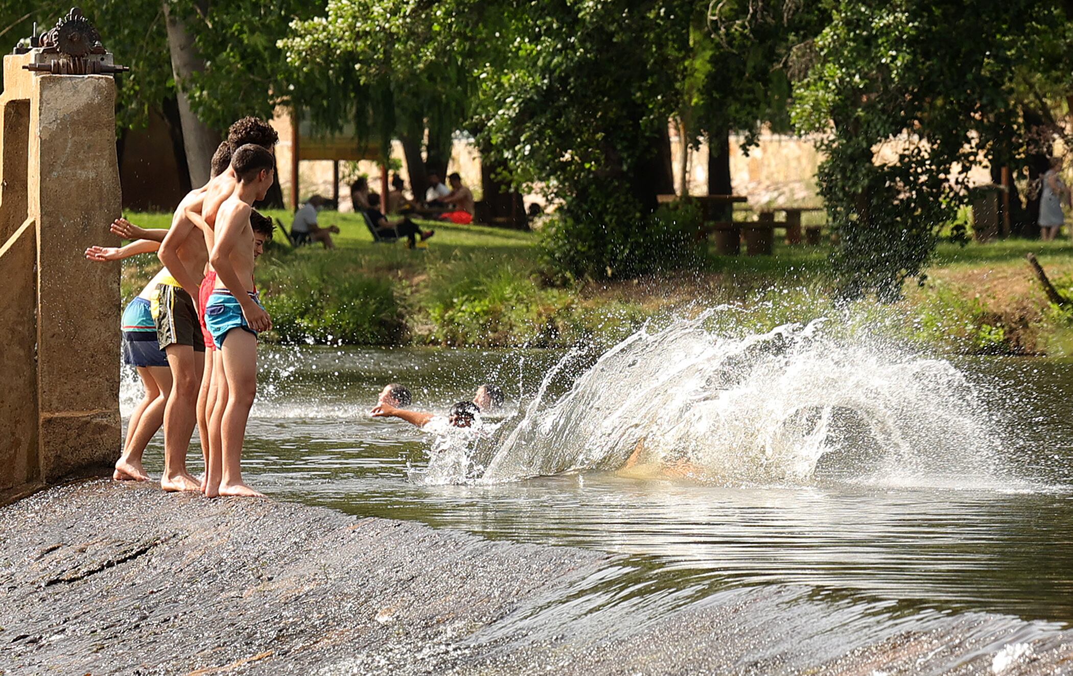 Altas temperaturas en Castilla y León. En la imagen zona del río Águeda en Ciudad Rodrigo(Salamanca)
