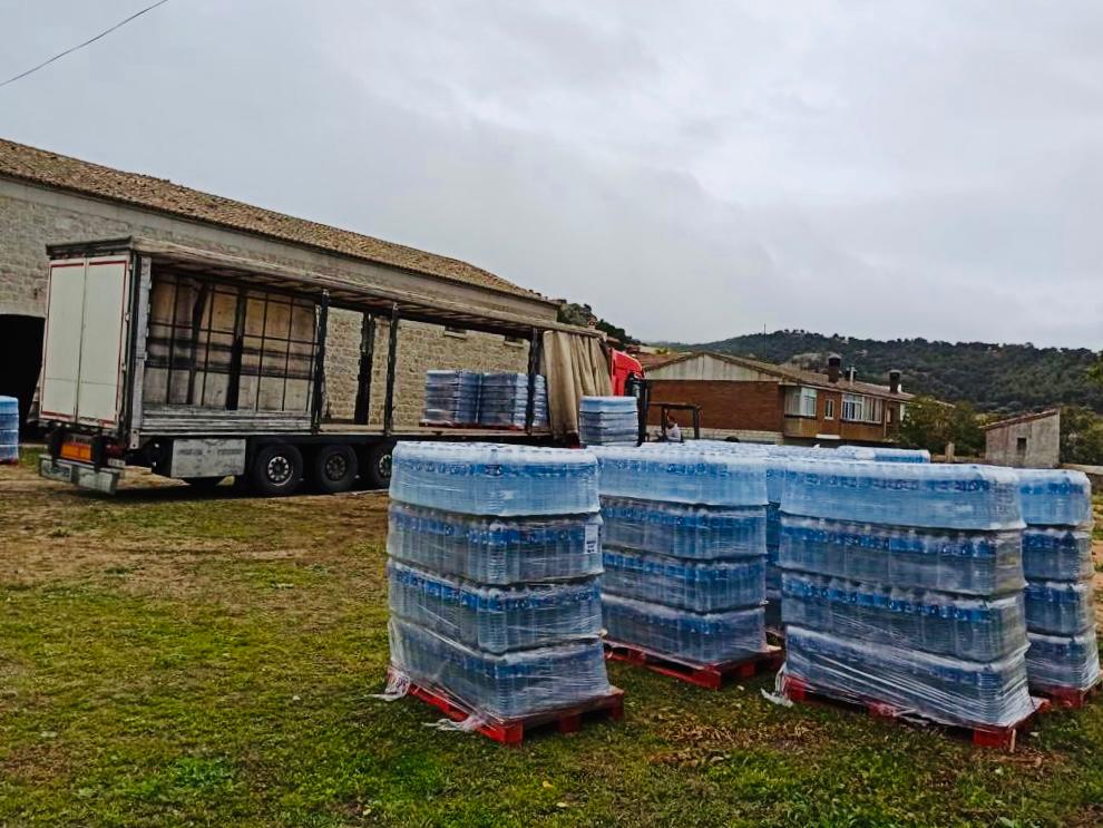 La Diputación de Ávila asumirá el coste del reparto de agua embotellada